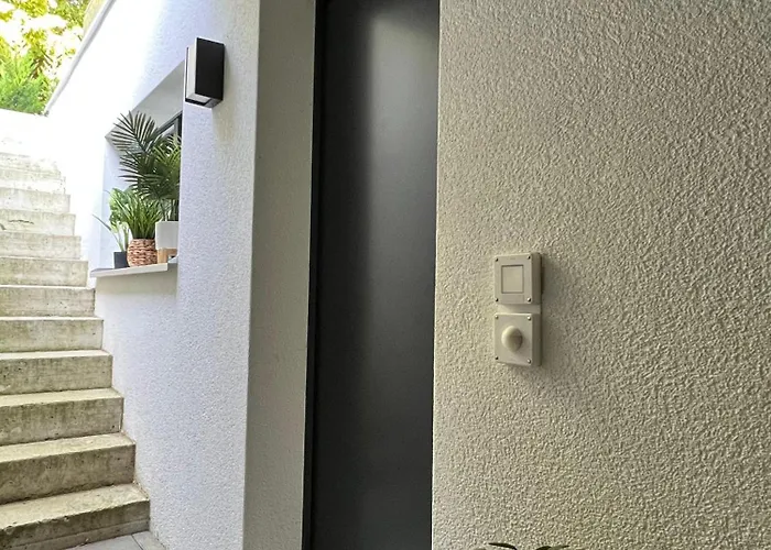 Charming With Terrace 5 Minutes From Murten Lägenhet Münchenwiler