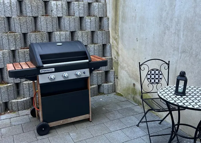 Charming With Terrace 5 Minutes From Murten Lägenhet Münchenwiler